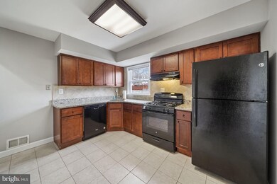 4303 Frankfort Dr, Rockville, MD 20853 - photo 6