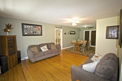 1100 River St, Jacksonville, NC 28540 - photo 2