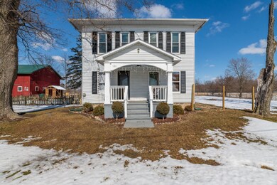 1104 E Hoffman-5