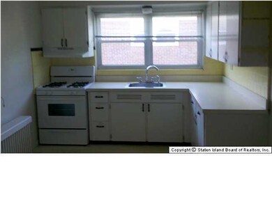 16 Perry Ave unit /18, Staten Island, NY 10314 - photo 4