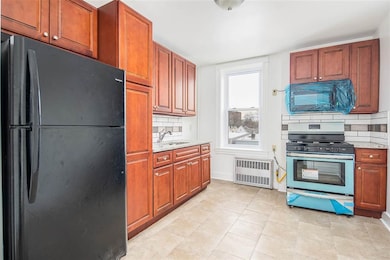 120 Dekalb Ave unit 11, Jersey City, NJ 07306 - photo 2