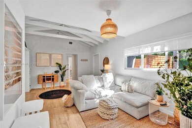 275 W Mashta Dr, Key Biscayne, FL 33149 - photo 4