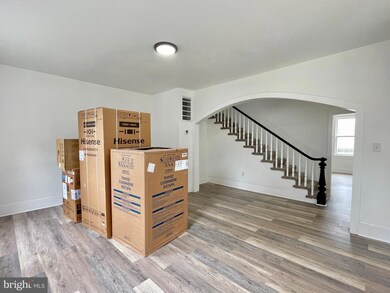 364 Wilkes St, Berkeley Springs, WV 25411 - photo 6