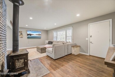 04-Living Room