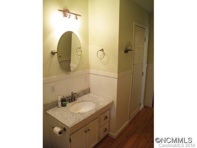 1014 Banks Creek Rd, Burnsville, NC 28714 - photo 3