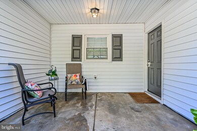 13136 Madonna Ln, Fairfax, VA 22033 - photo 5