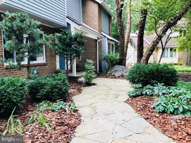 14501 Antigone Dr, North Potomac, MD 20878 - photo 2