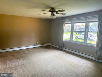 122 S Dillwyn Rd, Newark, DE 19711 - photo 5