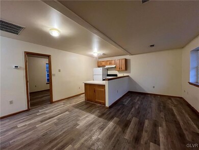 11 S Main St unit 102, Nazareth, PA 18064 - photo 2