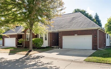 44324 Nova Dr unit 67, Sterling Heights, MI 48314 - photo 2