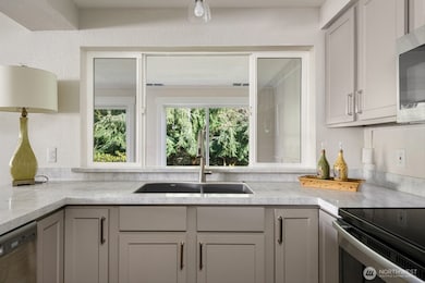 566 Creekside Terrace unit 101, Langley, WA 98260 - photo 4