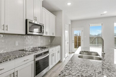 427 Rose Ave, Cleburne, TX 76033 - photo 7