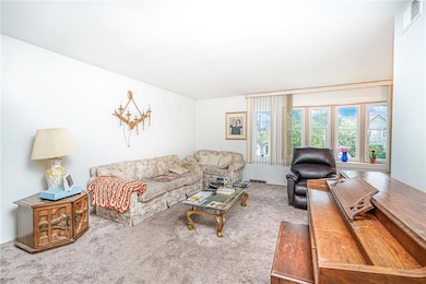 184 Barclay Ave, Staten Island, NY 10312 - photo 7