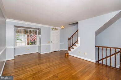 818 Bashford Ln, Alexandria, VA 22314 - photo 7