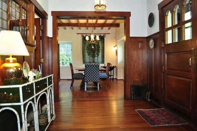 208 S Arlington Ave, Elmhurst, IL 60126 - photo 2