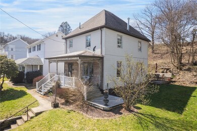 930 Wallace St, Vandergrift, PA 15690 - photo 2