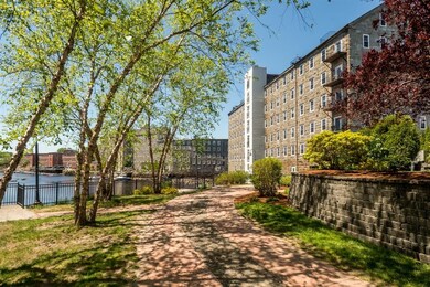 6 Bay Rd unit 18, Newmarket, NH 03857 - photo 2