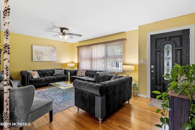 19 Huxley Dr, Old Bridge, NJ 08857 - photo 5