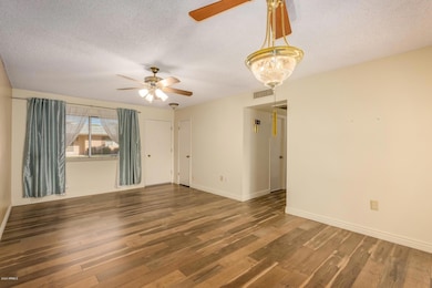 14002 N Newcastle Dr, Sun City, AZ 85351 - photo 7