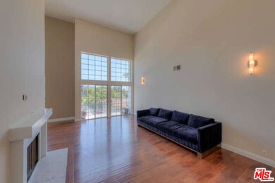 100 N Wetherly Dr unit PHC, Los Angeles, CA 90048 - photo 4