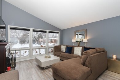 1212 Sacramento Dr, Carpentersville, IL 60110 - photo 5