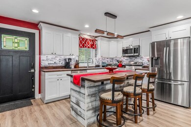 508 Jillson Ave, Woonsocket, RI 02895 - photo 7