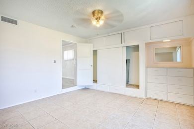 914 N 1st St, Las Vegas, NV 89101 - photo 5