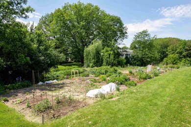 6 Twin Oaks Terrace, South Burlington, VT 05403 - photo 4