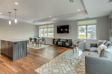 1565 Broadway unit 304, Saugus, MA 01906 - photo 5