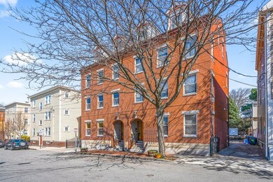 131 Spring St, Cambridge, MA 02141 - photo 4