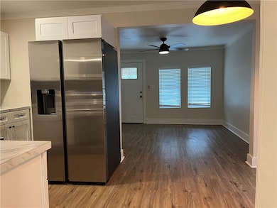 216 Hugh St, Sinton, TX 78387 - photo 6