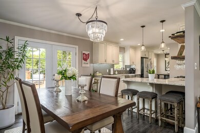 dining towards kitchen