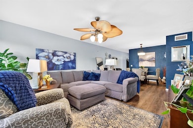 2452 Brazilia Dr unit 34, Clearwater, FL 33763 - photo 3