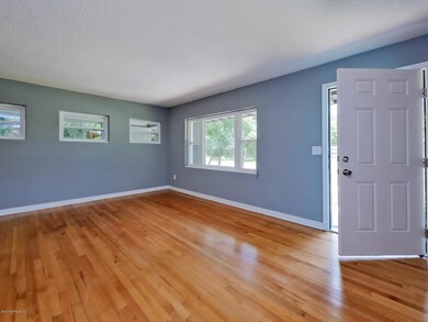 313 Tidewater Cir W, Jacksonville, FL 32211 - photo 3