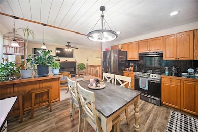 1901 Estella St, Perry, IA 50220 - photo 6