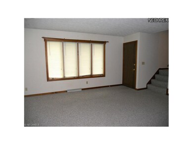 120 Cedar Cir, Cortland, OH 44410 - photo 5