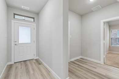 647 Oak Hill Way, Red Oak, TX 75154 - photo 3