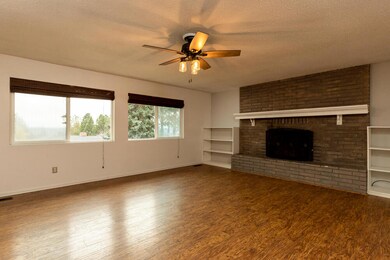 6723ShastaWay-27