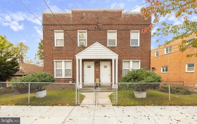 4225 Eads St NE unit 1, Washington, DC 20019 - photo 2