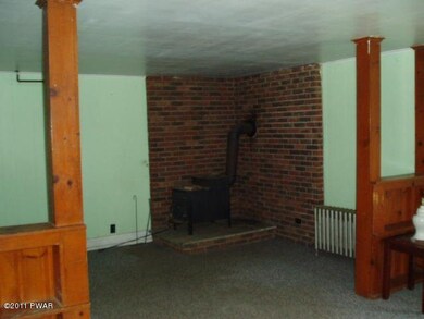 759 Hudson St, Hawley, PA 18428 - photo 5