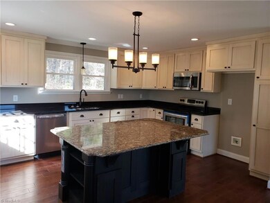 348 Green Valley Rd, Asheboro, NC 27205 - photo 5