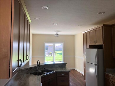 12758 N West Commons Ct, Mooresville, IN 46158 - photo 3