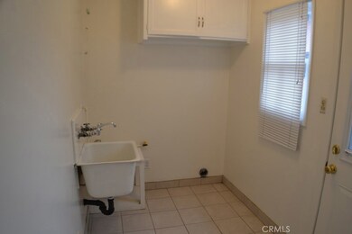 2926 Centralia St, Lakewood, CA 90712 - photo 4