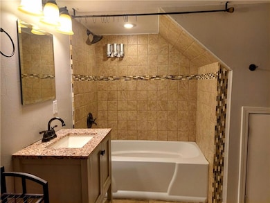 500 Pelican Ave unit E, New Orleans, LA 70114 - photo 6