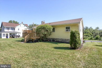 690 Front St, Enola, PA 17025 - photo 4