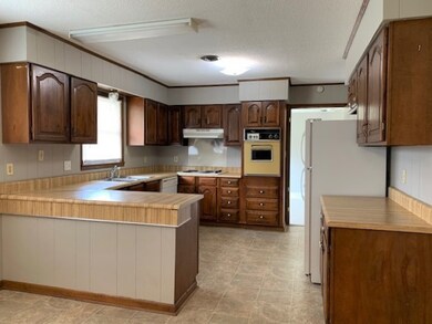 1200 Hills Chapel Rd, Manchester, TN 37355 - photo 4