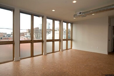 423 Madison Ave unit 5, Albany, NY 12210 - photo 4
