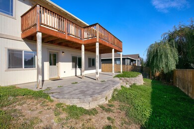 2046 SW 36th St, Redmond, OR 97756 - photo 3