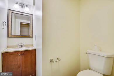 128 Greenmeadow Dr unit T, Lutherville Timonium, MD 21093 - photo 6