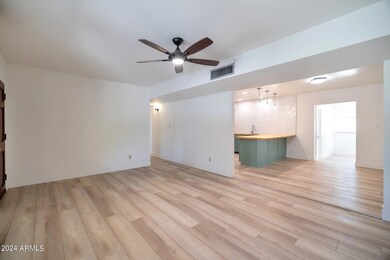 8114 N 11th Place, Phoenix, AZ 85020 - photo 4